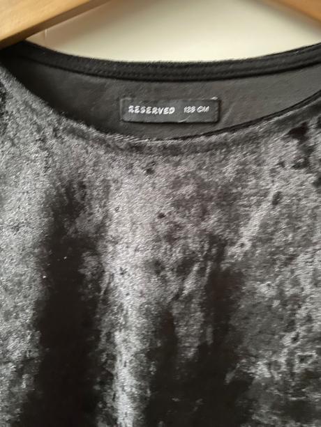 Čierne zamatové šaty, reserved,128