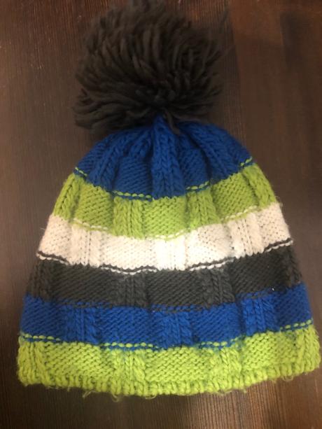 Hrubá čiapka s bombulou, 110