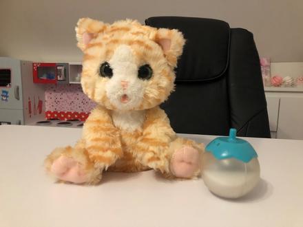 Furreal friends mačka cara,