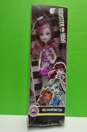 Monster high bábika ari, 