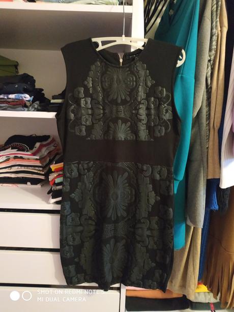 Čierne minišaty s potlačou - l/xl, gate,l