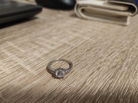 Strieborný prsteň, 