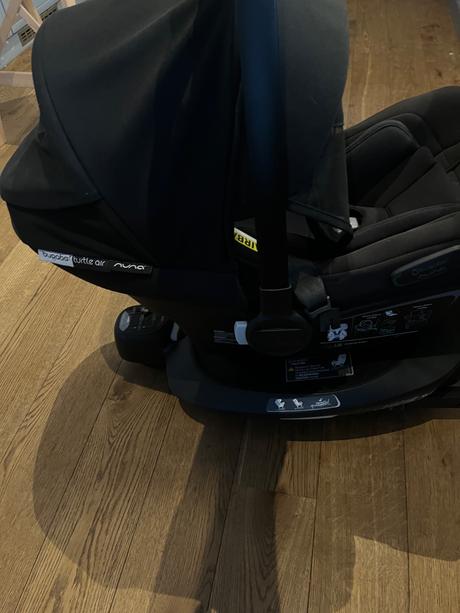 Autosedačka bugaboo turtle air, nuna