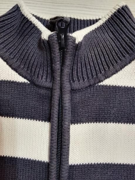 Chlapčenský sveter, 146