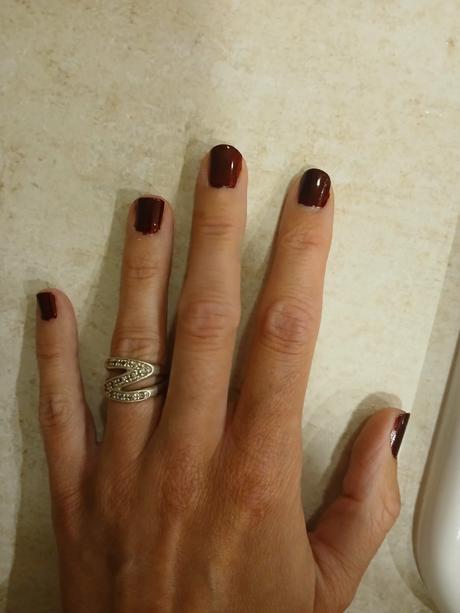 Strieborny nadherny prstienok, 