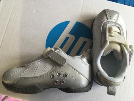 Pekné prvé tenisky, 19