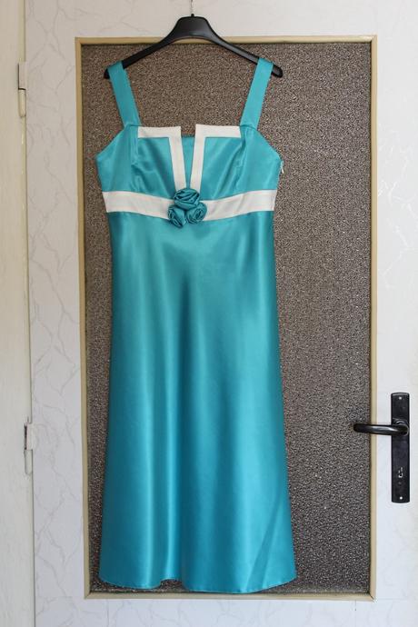 Slávnostné šaty, 40