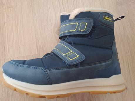 Snehule bez známok nosenia, 35