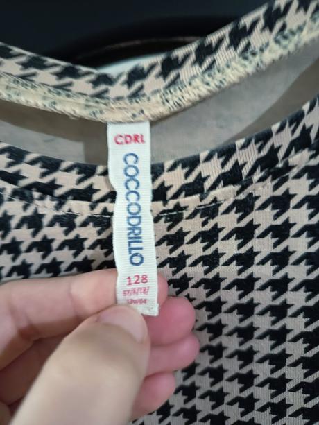 Béžové šatky, coccodrillo,128