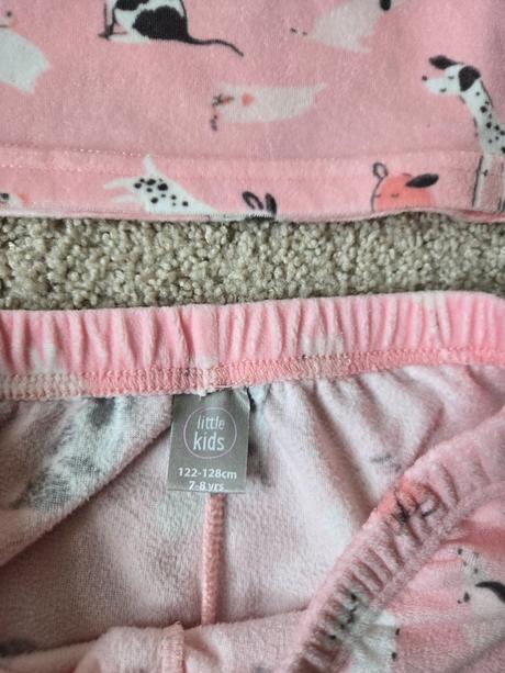 Velúrové pyžamko, 128