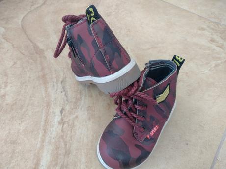 Maskacove army topanky, 23