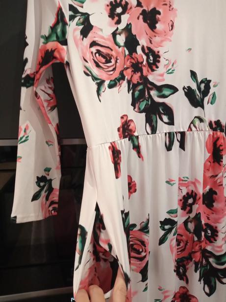 Šaty s kvetinovou potlačou, m