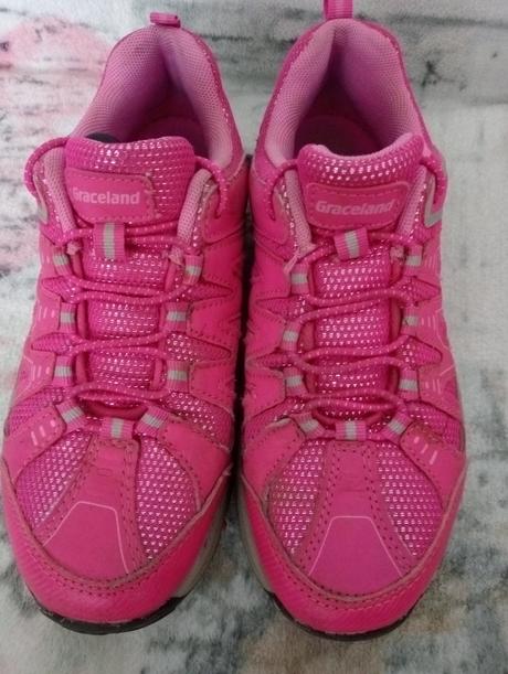 Botasky grace land, graceland,35