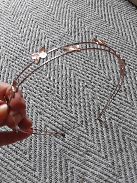 Čelenka s motylikmi,