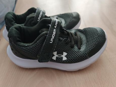 Lahke tenisky under amor vd 17,5-18 cm max, under armour,28