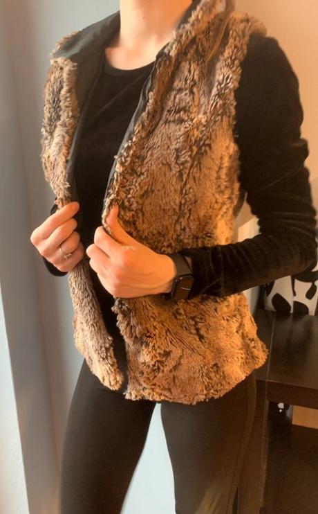 Chlpatá vestička, s