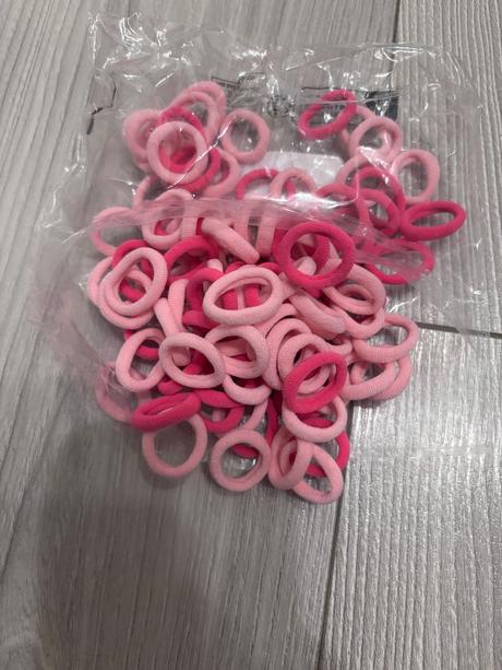 Koraliky do vlasov a gumicky,