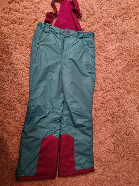 Zimná bunda vo veľkosti 140 aj 152, 152