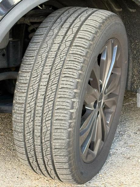 Pneumatiky kumho crugen premium 255/50 r20 - letné,