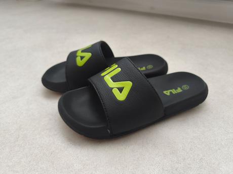 Fila slapky, fila,33