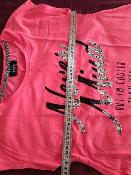 Dlhšie tričko, 146