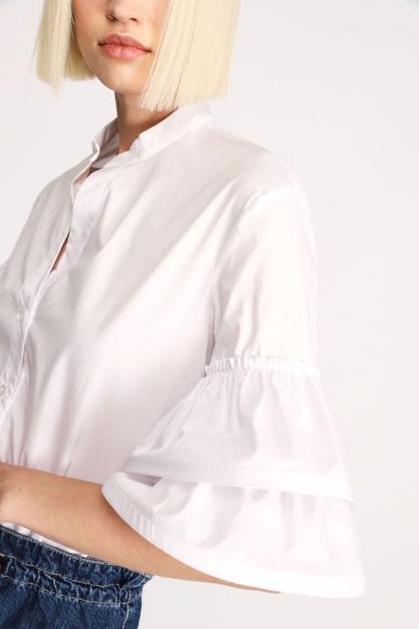 Krásna biela košeľa please, s