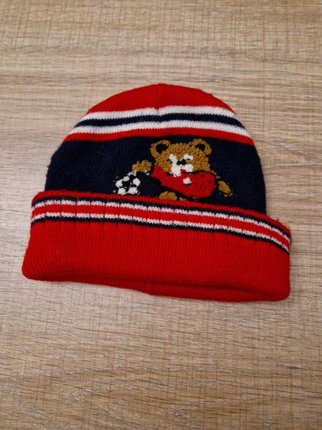 Cervena detská ciapka hrejiva, 110