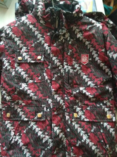 Zimná bunda s kapucňou, 146