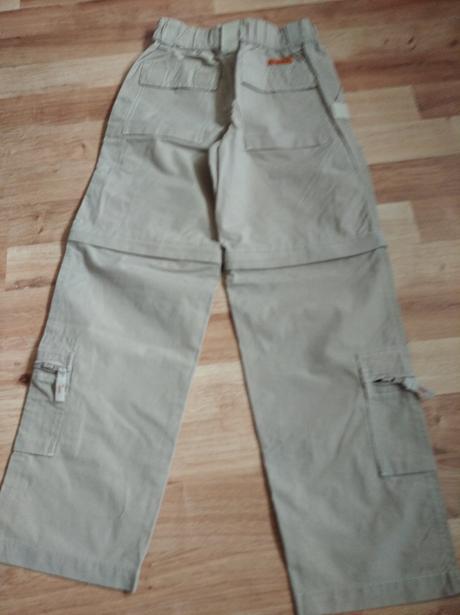 Športové nohavice, 128