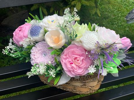 Mydlova kytica v košíku, 