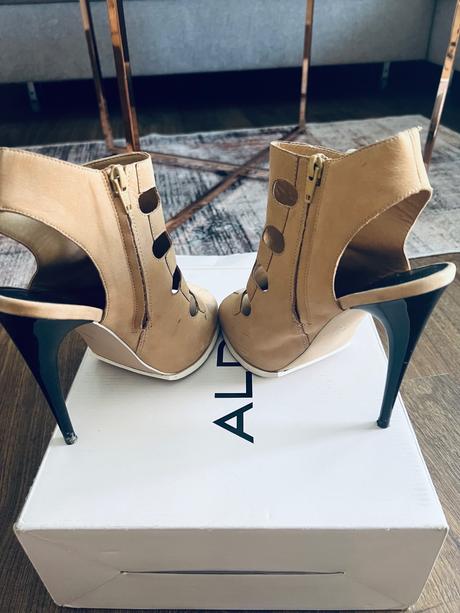 Aldo vysoké kožené sandále, 40