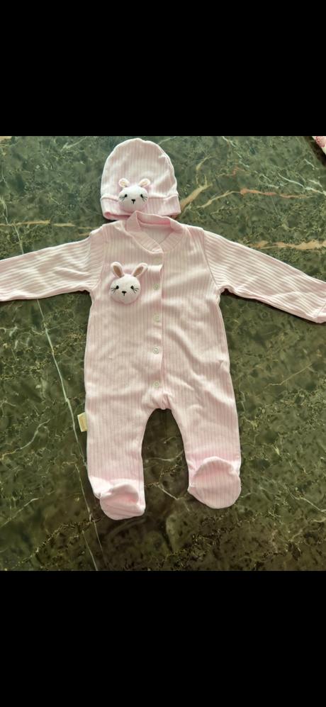 Dupačky s čiapočkou, 62