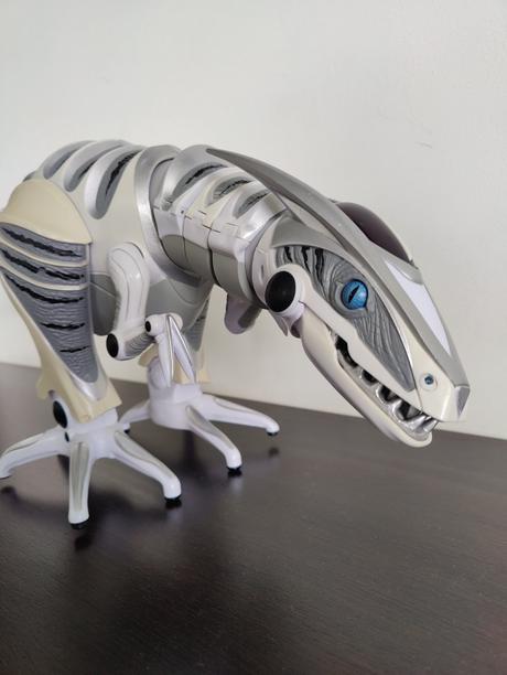 Robosaurus - robotický dino na diaľkové ovládanie, 