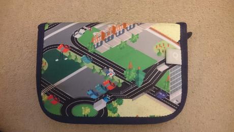 Školská taška a peračník,