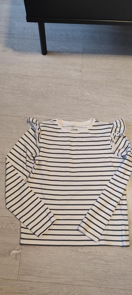 Štýlové tričko, sinsay,140