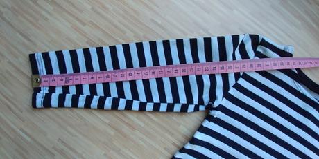 Pasikave tmavomodre tricko, h&m,98