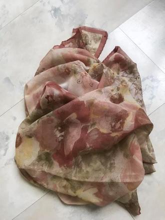 Ľahúčka šatka, l