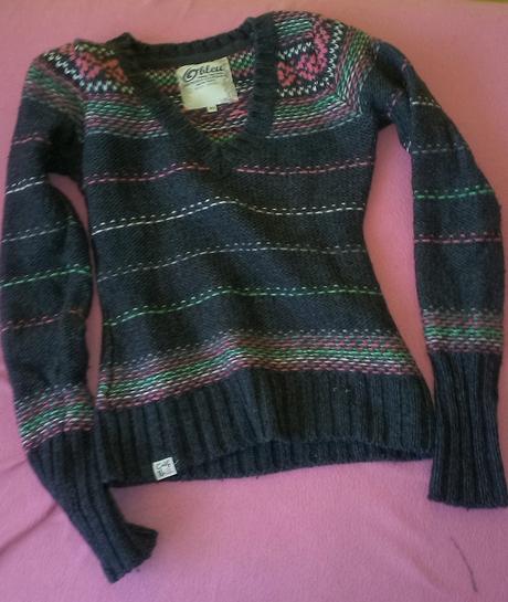 Svetrík značky obleu, xs