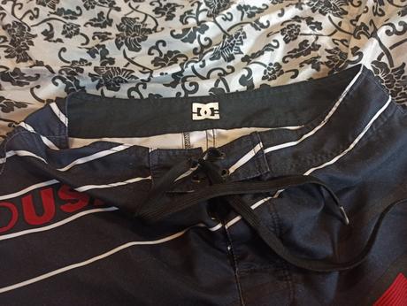 Šortky, málo nosené, viacferebne, 28