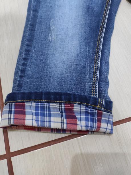 Kraťasy trojštvrťové, 128