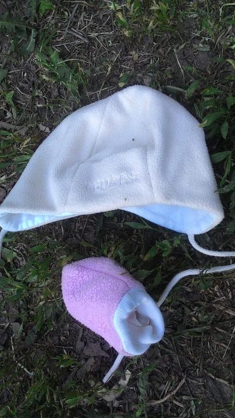 Hrubsia ciapocka s rukavickami, 62