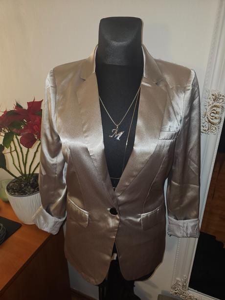 Značkové sako ľavej pc 80 eur, s