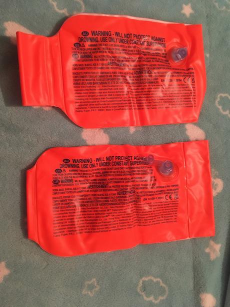 Nafukovacie rukavniky intex,