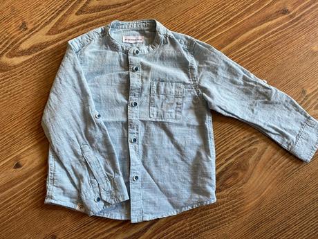 Bledomodrá košeľa, reserved,86