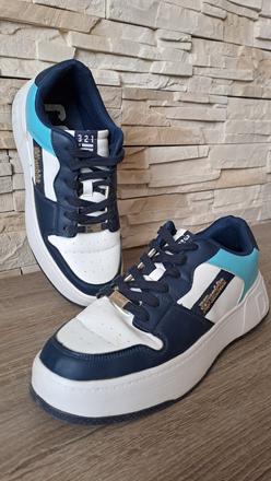 Tenisky, 43
