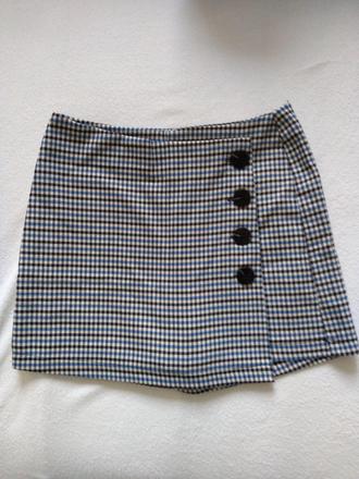 Kraťasy alebo šukňa, bershka,36