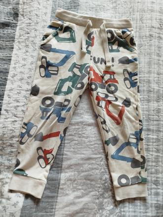 Tepláky, sinsay,104