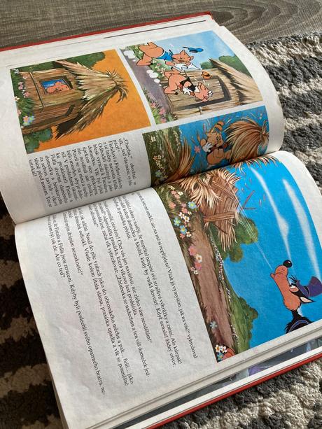 Walt disney alenka v kraji divů. autíčko modrásek, 