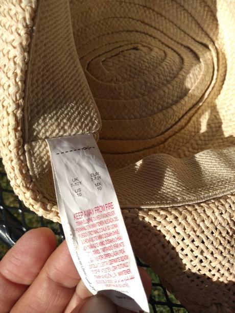 Klobúčik, tesco,128