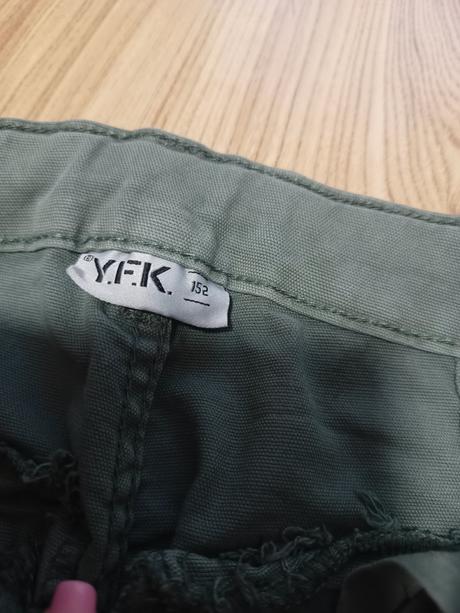 Zelené kraťasy, kik,152